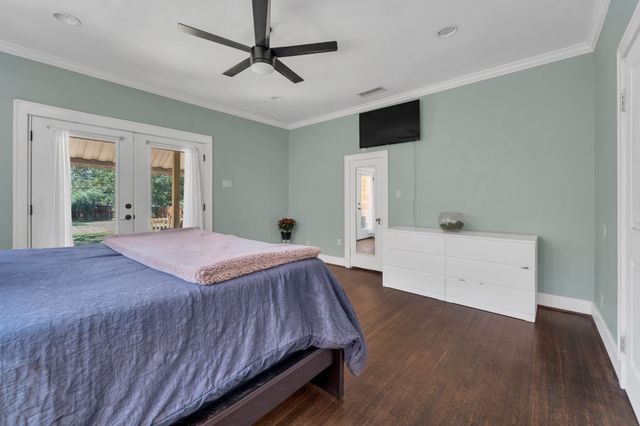 201 Pecan Street, Terrell, TX 75160