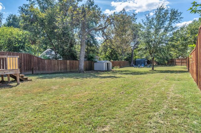 201 Pecan Street, Terrell, TX 75160