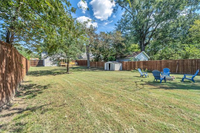 201 Pecan Street, Terrell, TX 75160