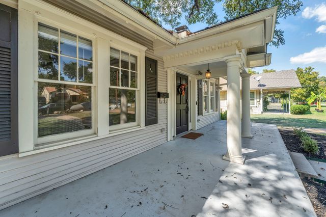 201 Pecan Street, Terrell, TX 75160