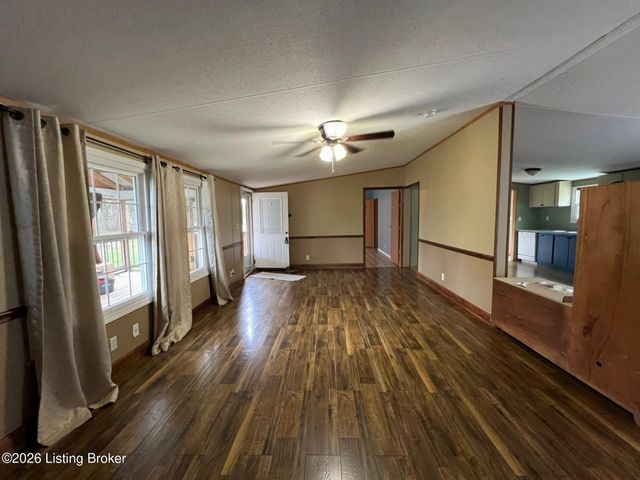 166 Cherry Ln, Loretto, KY 40037