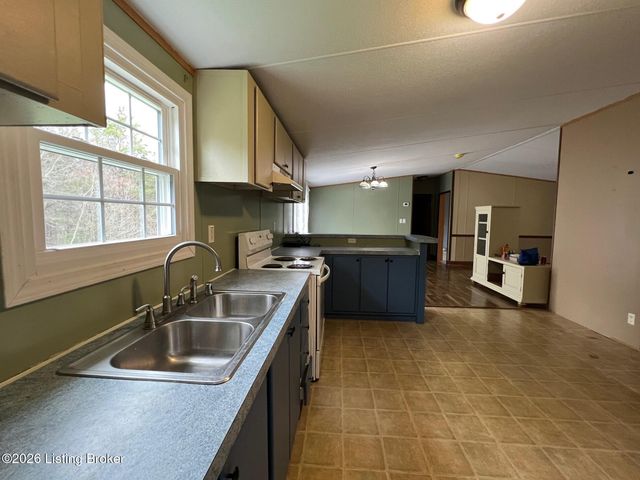 166 Cherry Ln, Loretto, KY 40037