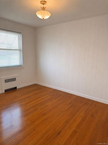 1019 116th Street, College Point, NY 11356