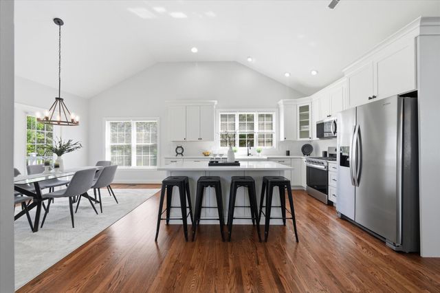 421 HARRISON DR, Hockessin, DE 19707