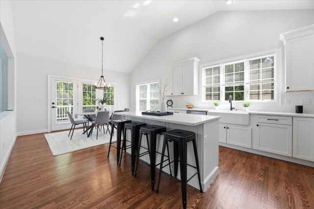 421 HARRISON DR, Hockessin, DE 19707