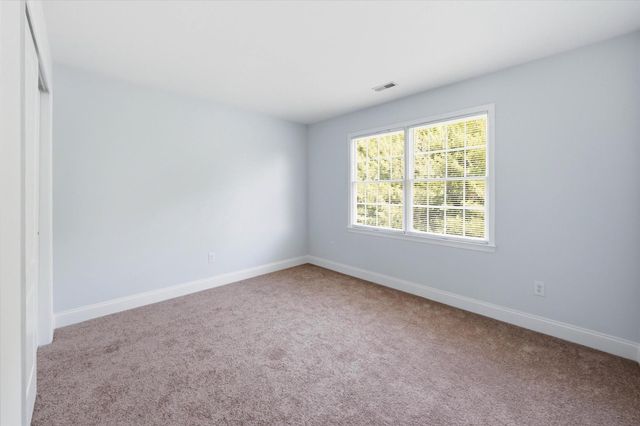 421 HARRISON DR, Hockessin, DE 19707