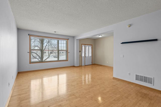 8014 Golden Valley Road, Golden Valley, MN 55427