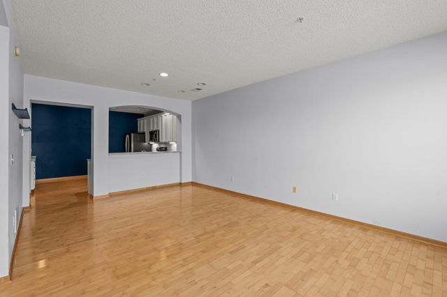 8014 Golden Valley Road, Golden Valley, MN 55427