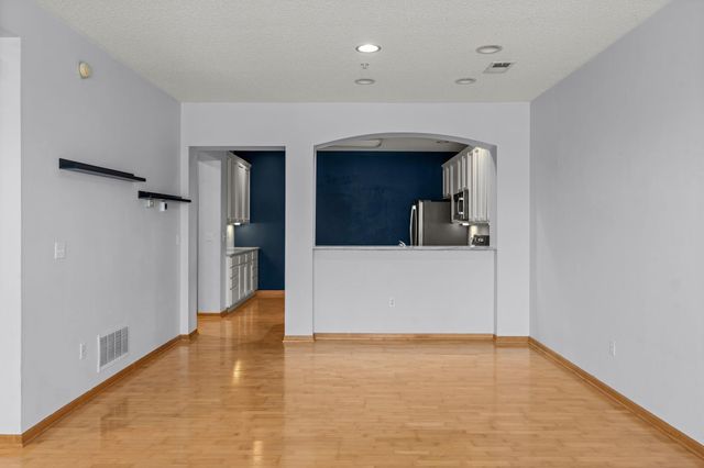 8014 Golden Valley Road, Golden Valley, MN 55427