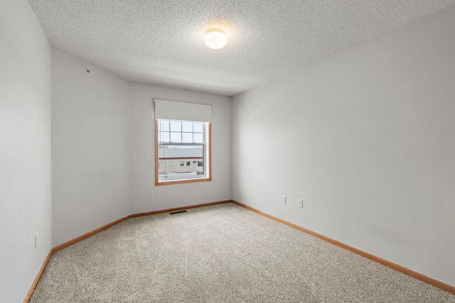 8014 Golden Valley Road, Golden Valley, MN 55427