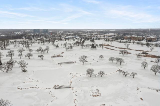 8014 Golden Valley Road, Golden Valley, MN 55427