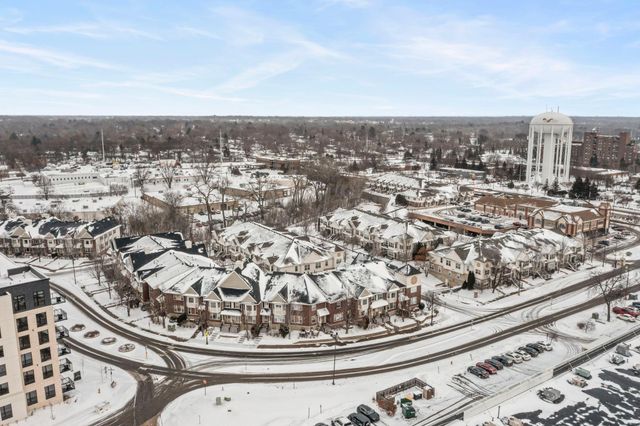 8014 Golden Valley Road, Golden Valley, MN 55427