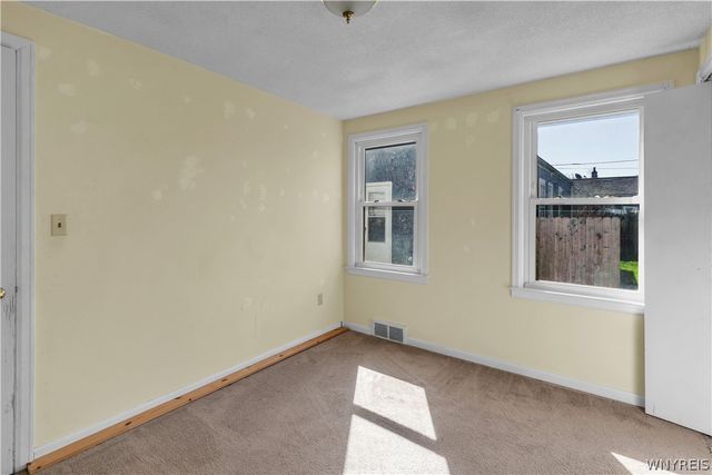 1550 Eggert Road, Amherst, NY 14226