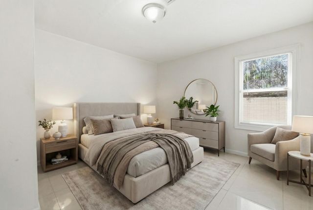 6600 Garden Avenue, West Palm Beach, FL 33405