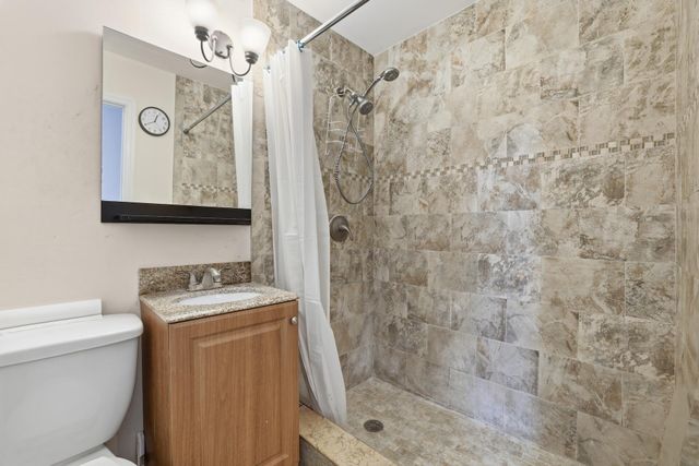 6600 Garden Avenue, West Palm Beach, FL 33405