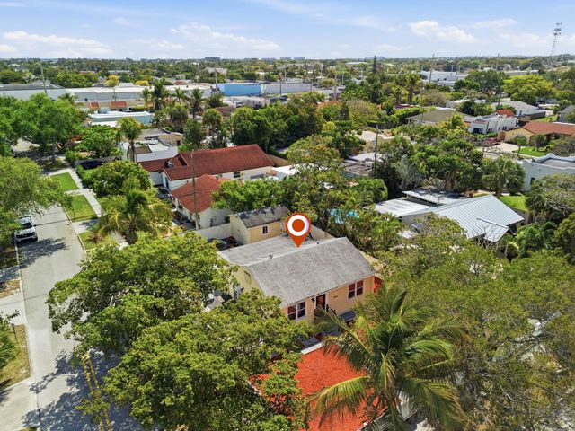 6600 Garden Avenue, West Palm Beach, FL 33405