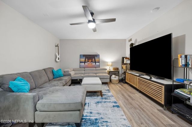 2240 SHEPARD Street 202, Jacksonville, FL 32211