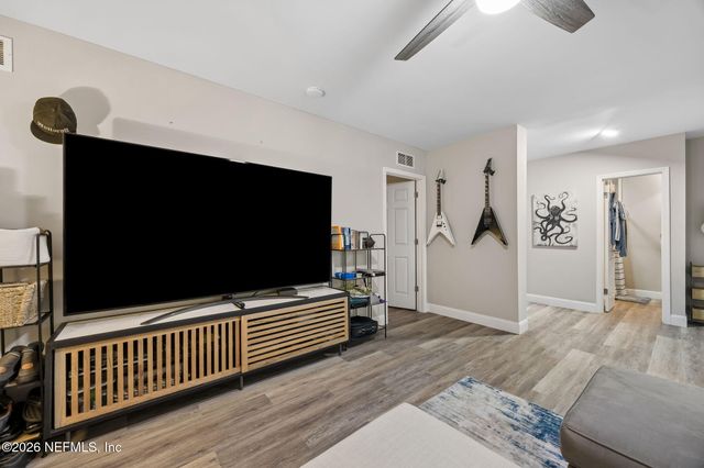2240 SHEPARD Street 202, Jacksonville, FL 32211