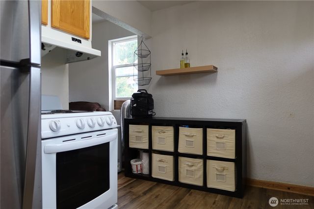 1405 Flower Avenue, Port Orchard, WA 98366