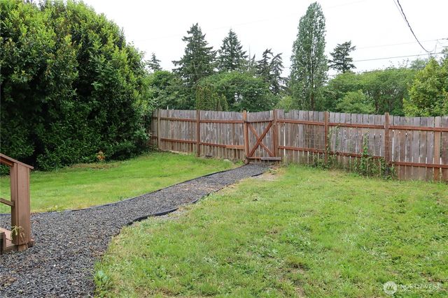1405 Flower Avenue, Port Orchard, WA 98366