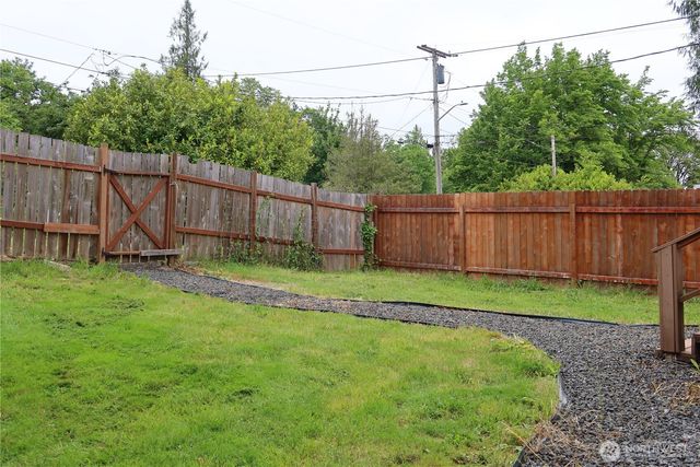 1405 Flower Avenue, Port Orchard, WA 98366