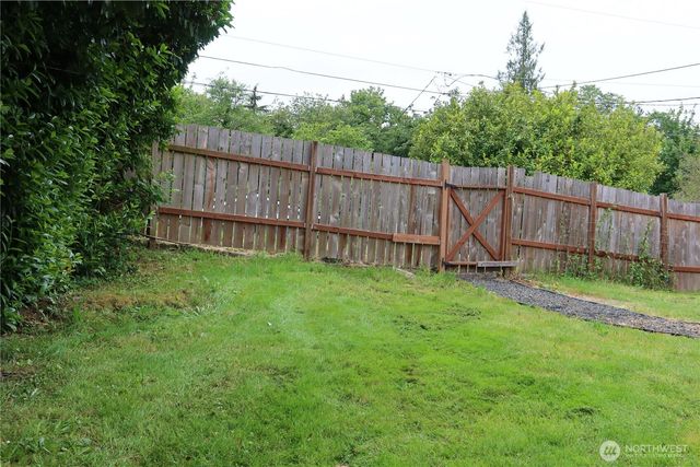 1405 Flower Avenue, Port Orchard, WA 98366