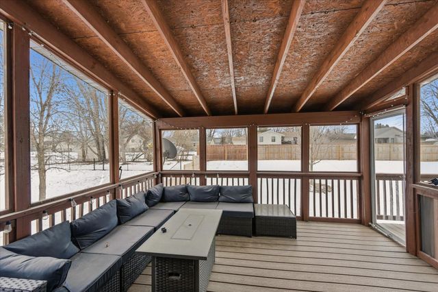 701 E Beaver Street, Belle Plaine, MN 56011