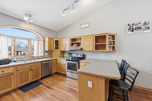 701 E Beaver Street, Belle Plaine, MN 56011