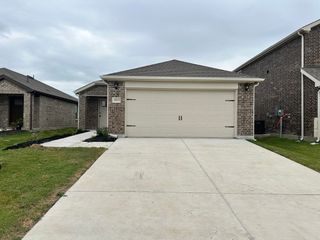 3520 Bridgeport Drive, Farmersville, TX 75442