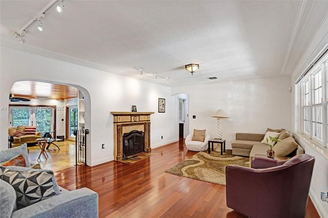 1247 NE 101st St, Miami Shores, FL 33138