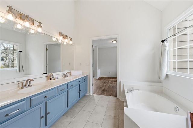 3925 Charlemagne Way SW, Marietta, GA 30064