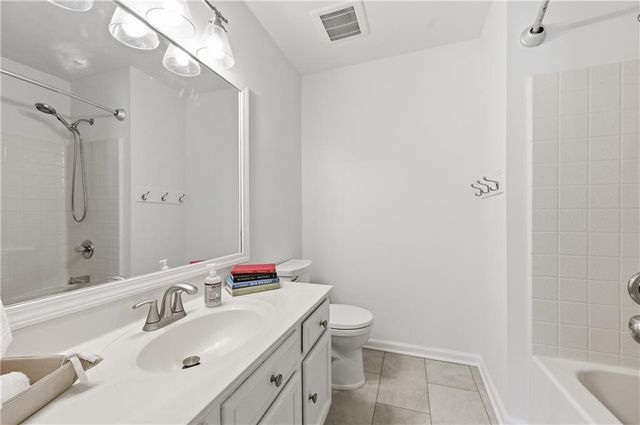 3925 Charlemagne Way SW, Marietta, GA 30064