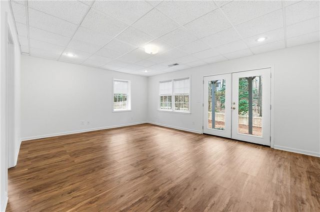 3925 Charlemagne Way SW, Marietta, GA 30064