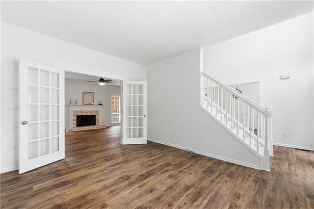 3925 Charlemagne Way SW, Marietta, GA 30064