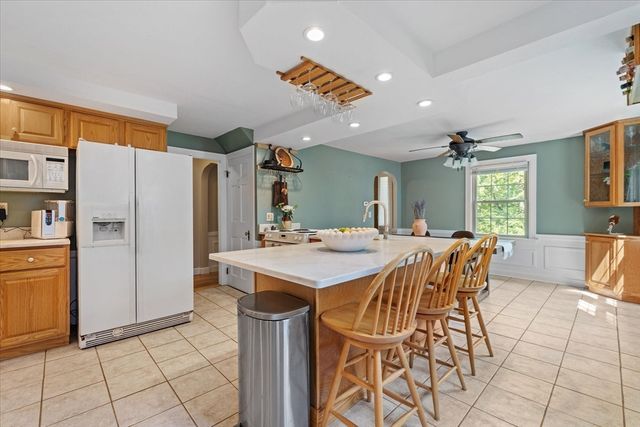 30 Saint Elmo Rd, Worcester, MA 01602