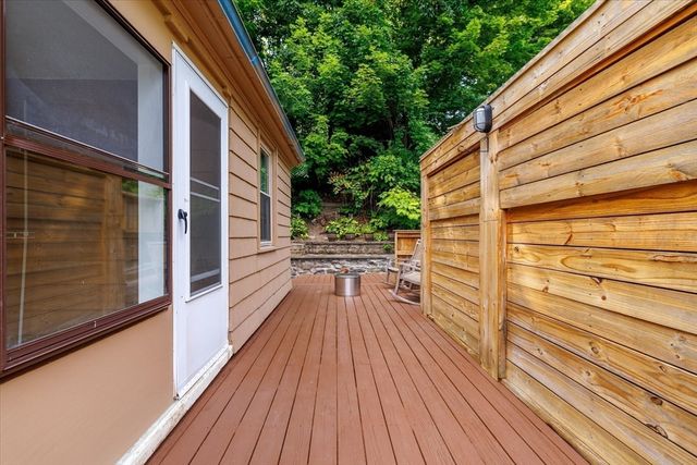 30 Saint Elmo Rd, Worcester, MA 01602
