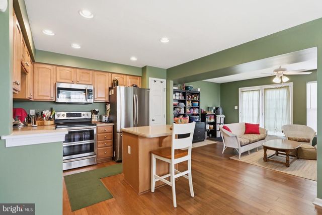 1239 MARE ST, Ranson, WV 25438