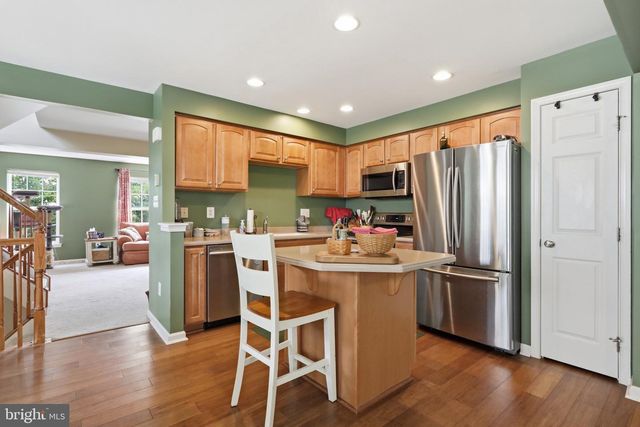 1239 MARE ST, Ranson, WV 25438