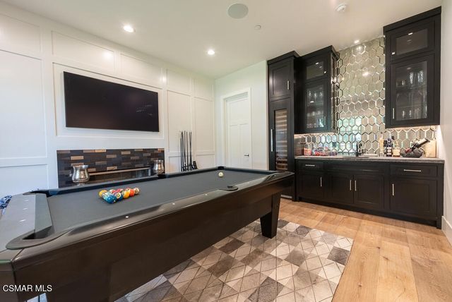 224 Lake Sherwood Drive, Lake Sherwood, CA 91361