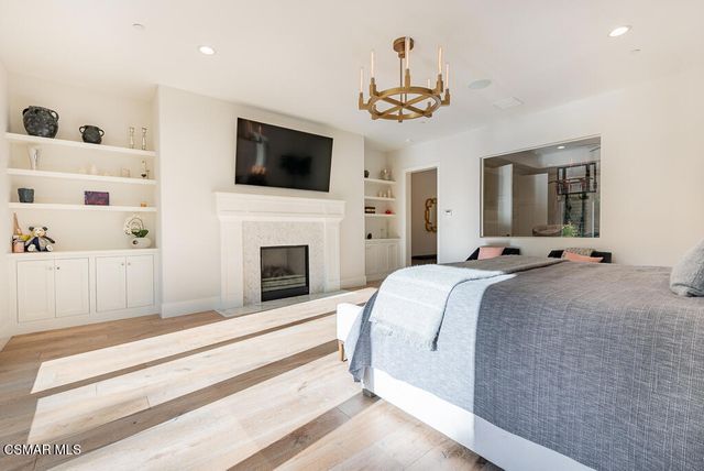 224 Lake Sherwood Drive, Lake Sherwood, CA 91361