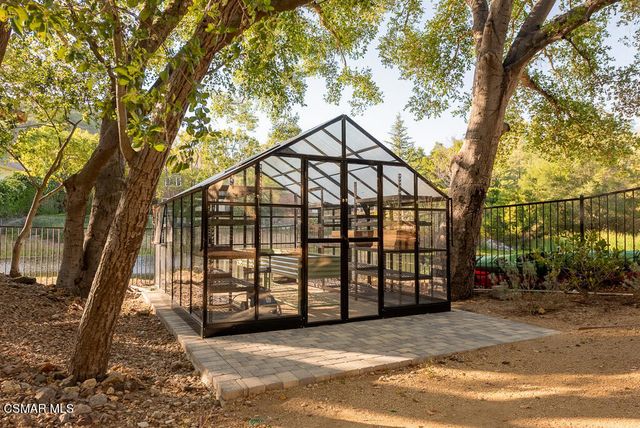 224 Lake Sherwood Drive, Lake Sherwood, CA 91361