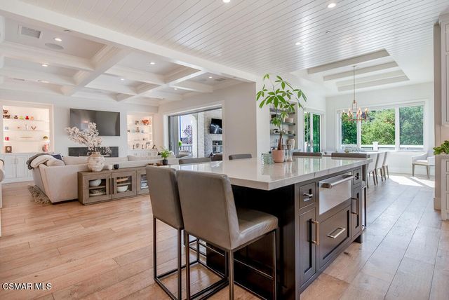 224 Lake Sherwood Drive, Lake Sherwood, CA 91361
