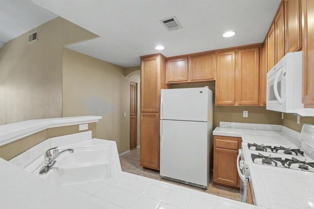 1361 Caminito De La Luna, Chula Vista, CA 91911