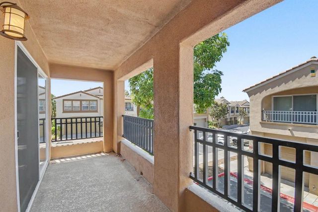 1361 Caminito De La Luna, Chula Vista, CA 91911