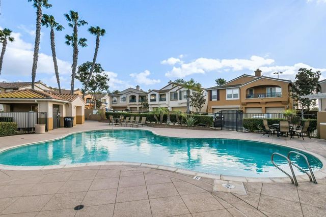 1361 Caminito De La Luna, Chula Vista, CA 91911