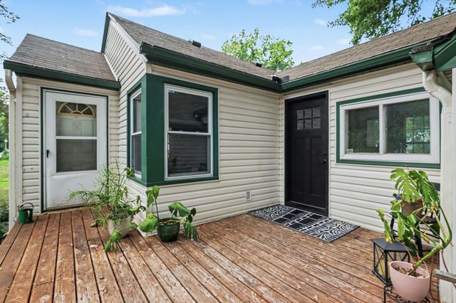 6356 48th Street N, Oakdale, MN 55128