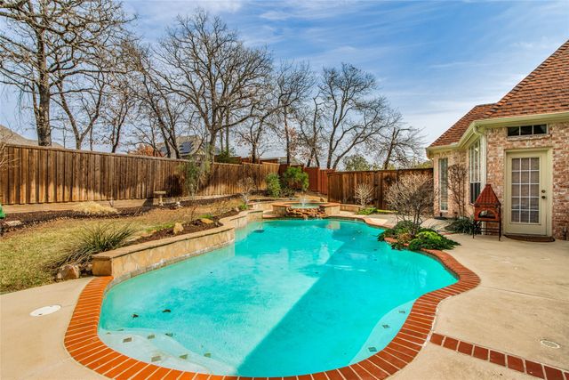 2802 Woodlake Court, Highland Village, TX 75077