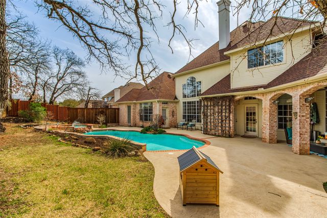 2802 Woodlake Court, Highland Village, TX 75077