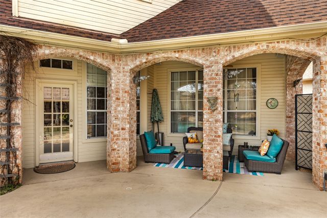2802 Woodlake Court, Highland Village, TX 75077
