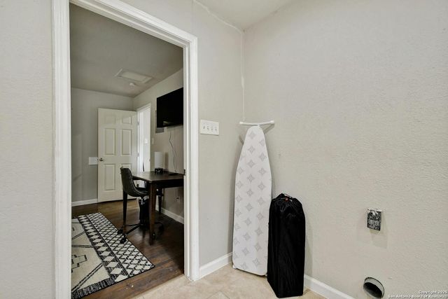 1410 Paso Hondo, San Antonio, TX 78202